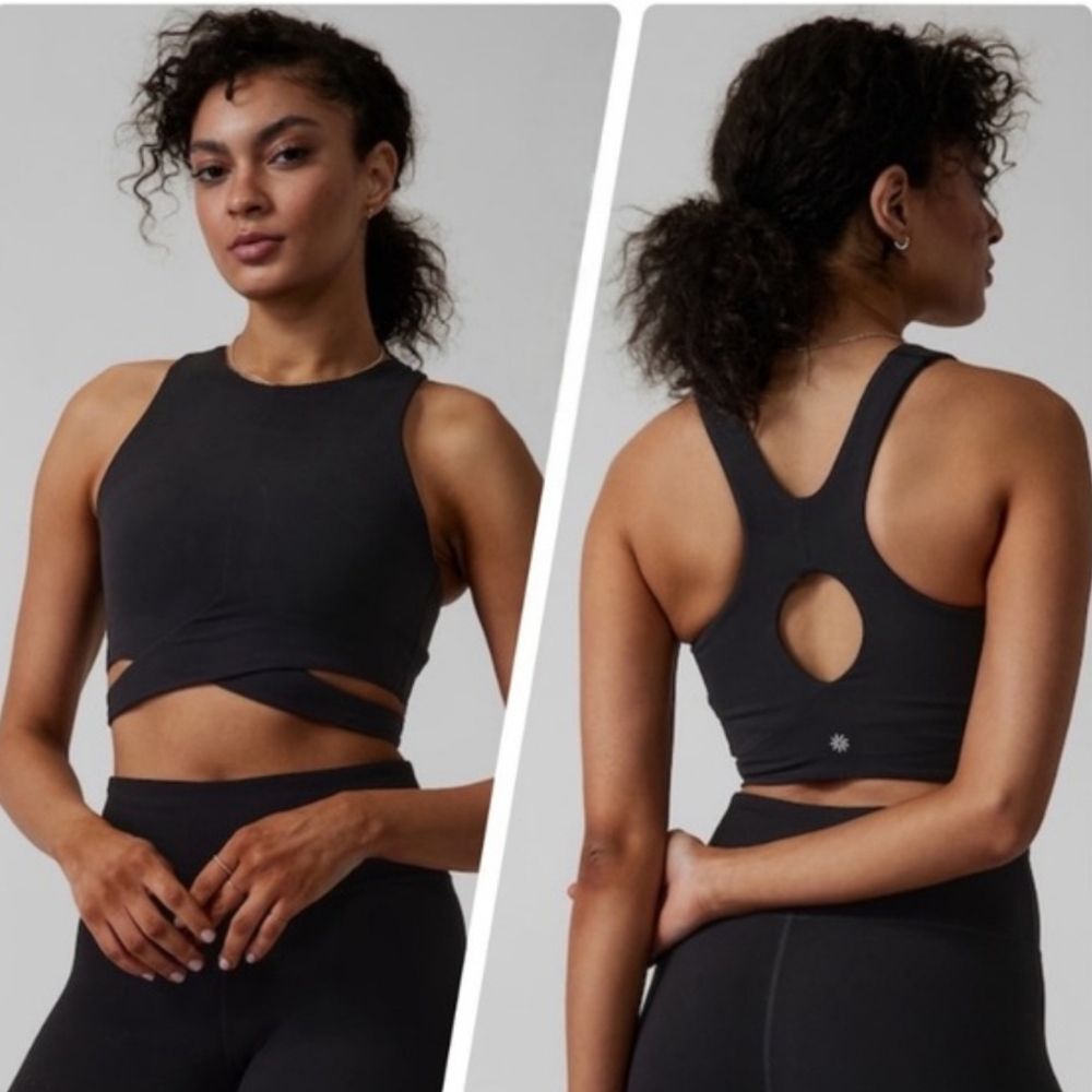 NWT Athleta Conscious Cut Out Crop Sport Bras Black Top S